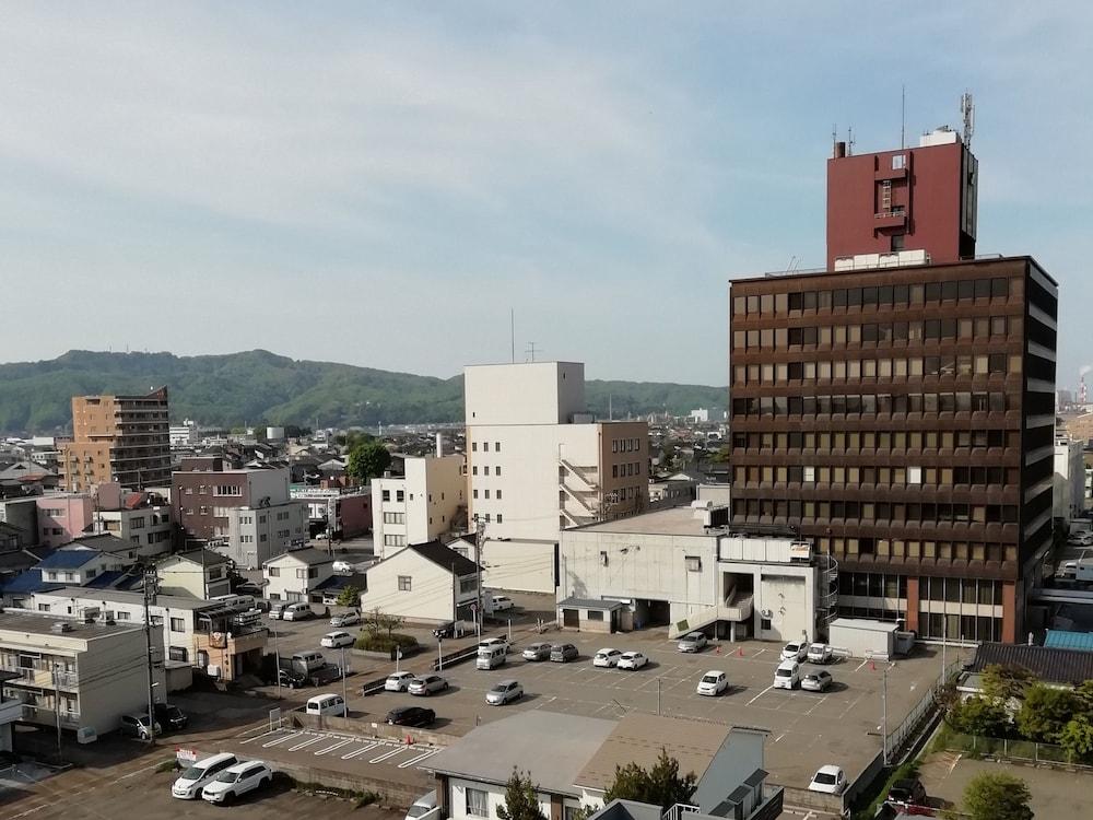 Apa Hotel Takaoka Marunouchi Zewnętrze zdjęcie