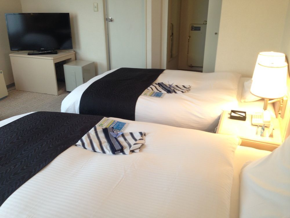 Apa Hotel Takaoka Marunouchi Zewnętrze zdjęcie