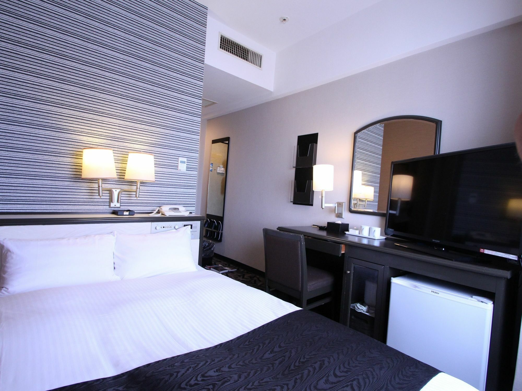 Apa Hotel Takaoka Marunouchi Zewnętrze zdjęcie